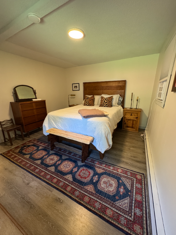 1047 Columbia Ave #A - Photo 3 of 11