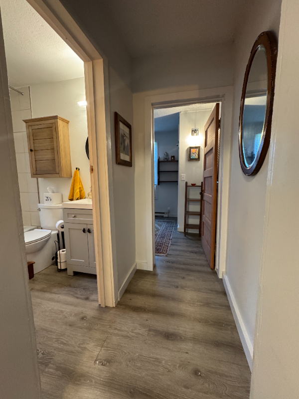 1047 Columbia Ave #A - Photo 5 of 11