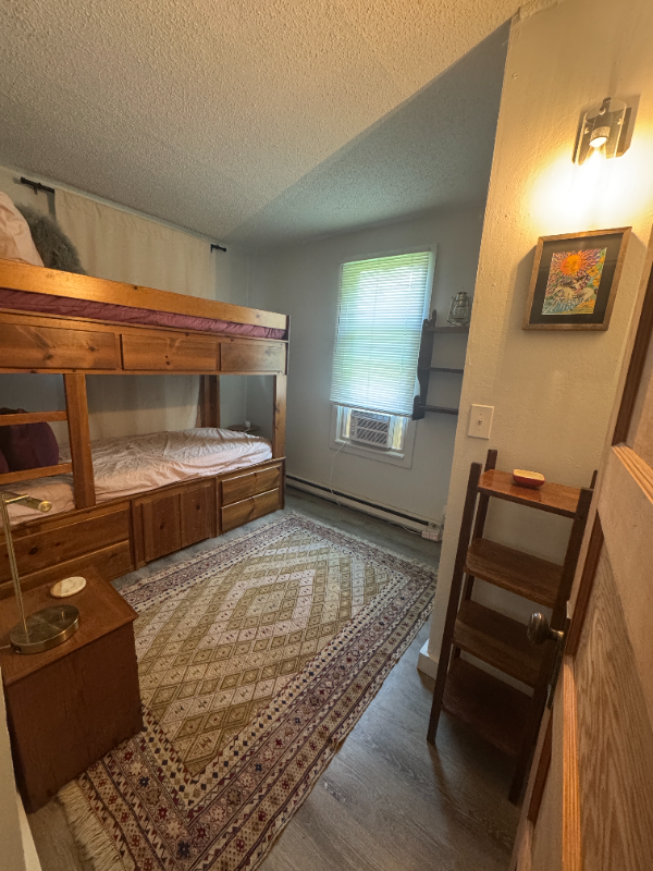 1047 Columbia Ave #A - Photo 6 of 11