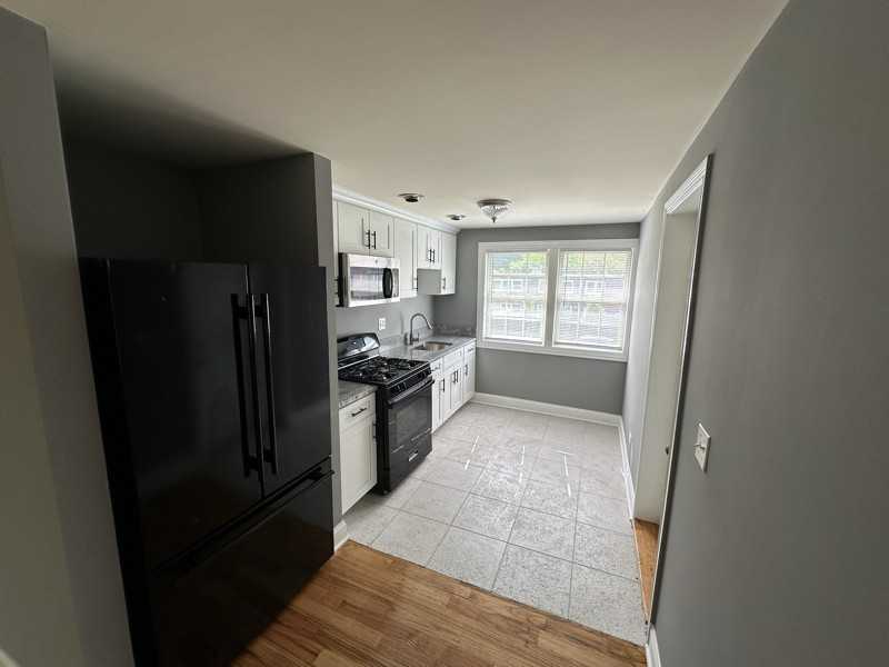 3711 S Michigan Ave #2 - Photo 2 of 12