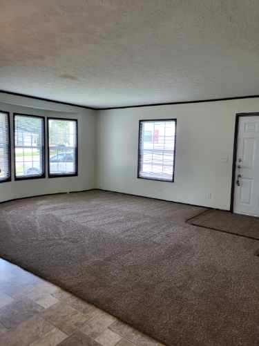 1984 Lovell Ct - Photo 2 of 12