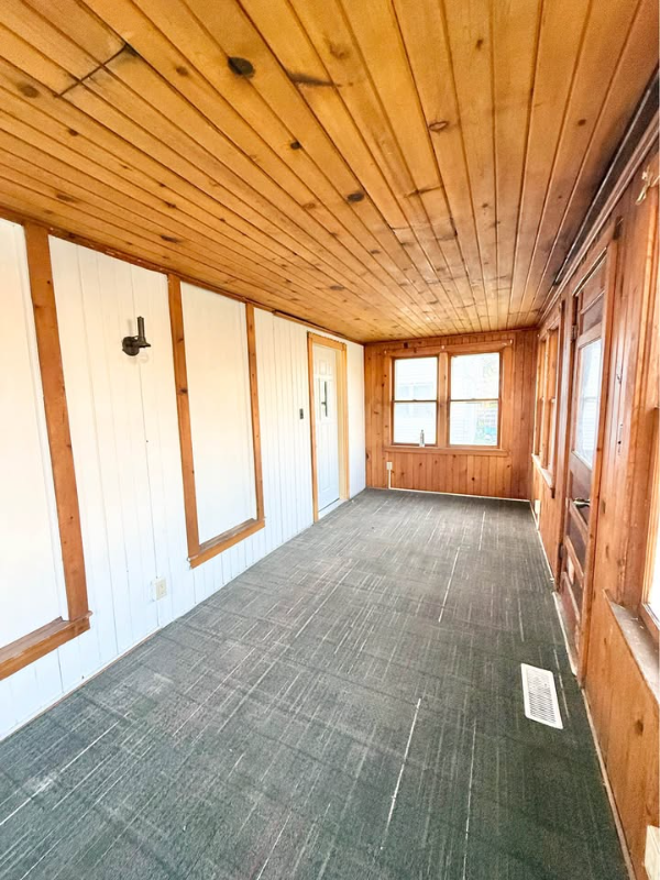 528 N 1st St #2 - Photo 3 of 6