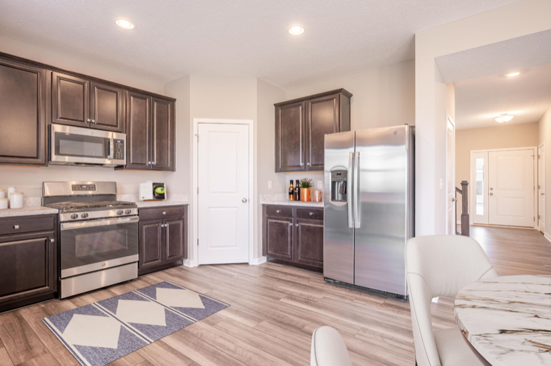 804 Speedliner Dr - Photo 3 of 20