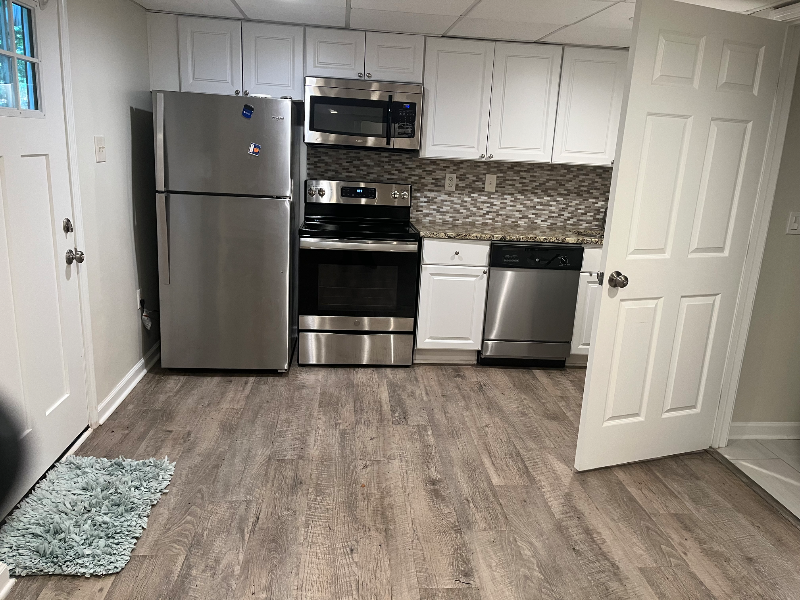 1783 Parkway Court - Photo 3 of 8