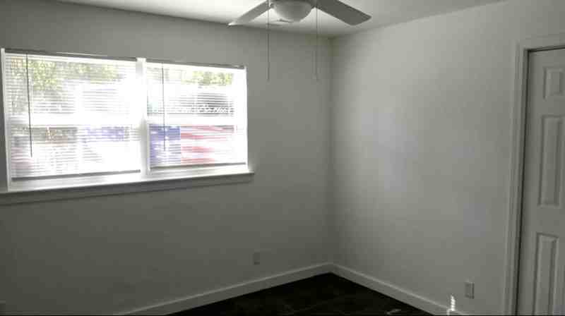 104 E Horner St - Photo 4 of 8