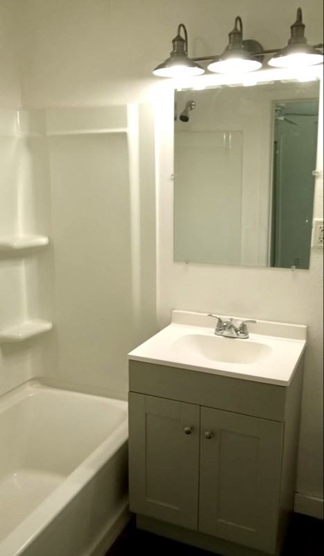 104 E Horner St - Photo 5 of 8