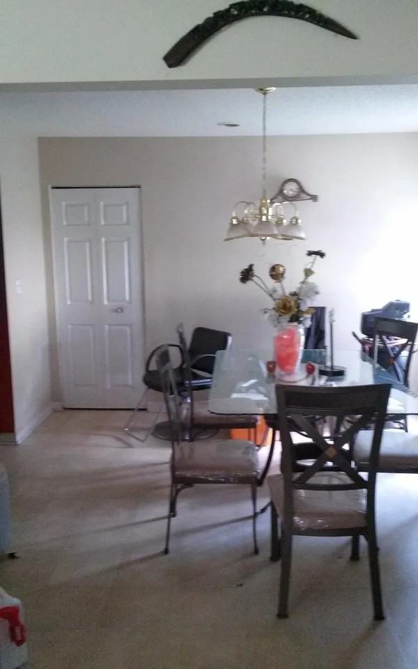 7247 Pinedale Drive - Photo 7 of 8