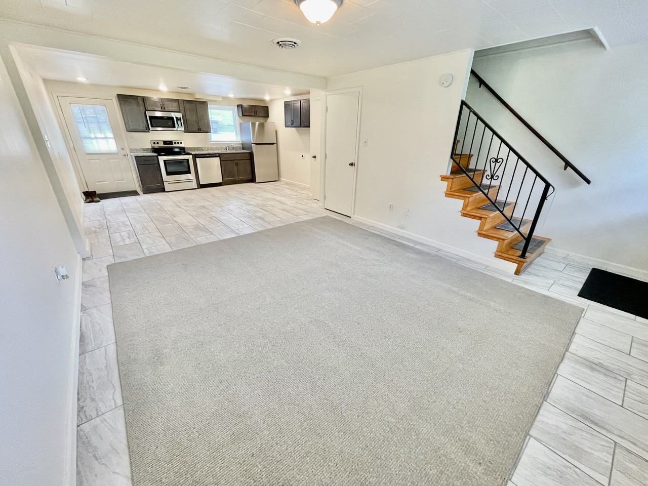 40 Pleasant Street - Photo 2 of 17