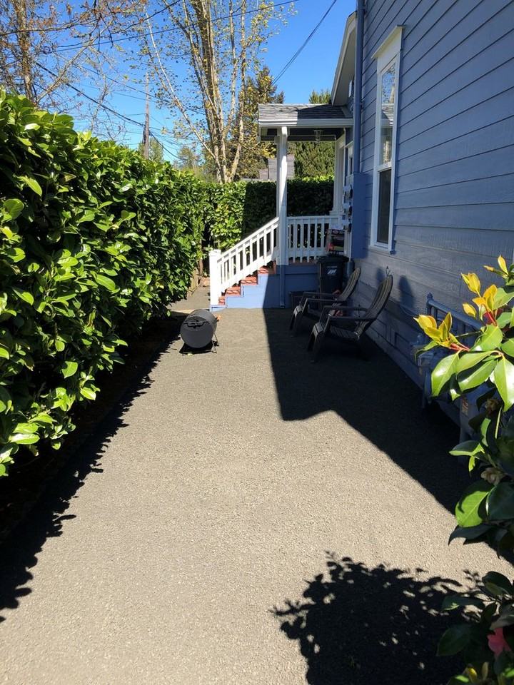 1105 1st Ave Ne #2 - Photo 4 of 14