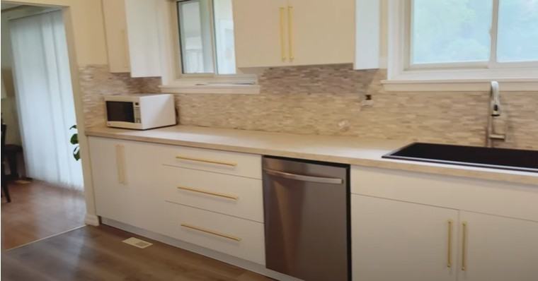 12 Parker Avenue - Photo 4 of 18