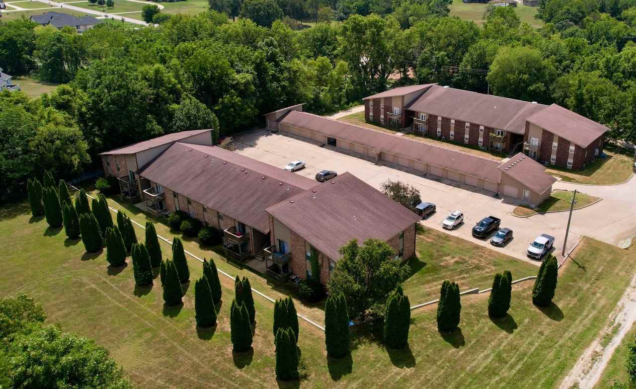 3601 Westwind Dr #06 - Photo 4 of 20