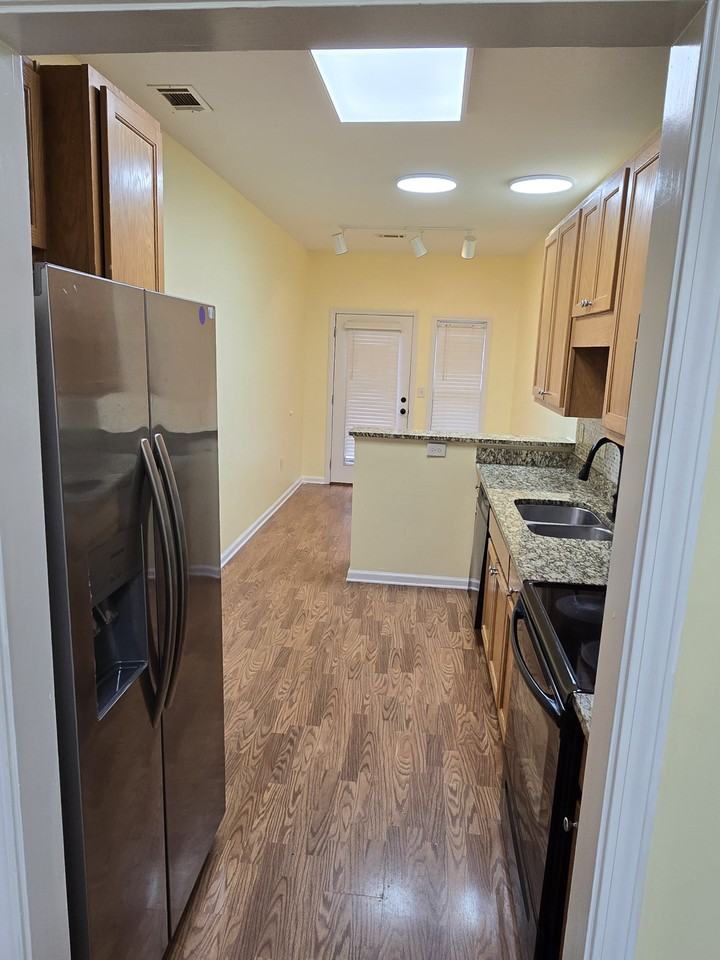 1754 Connally Dr #1754 - Photo 4 of 22