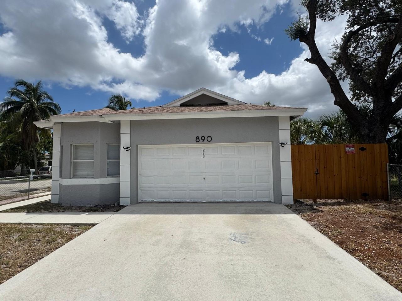 890 Nw 25th Ave #NA - Photo 2 of 33