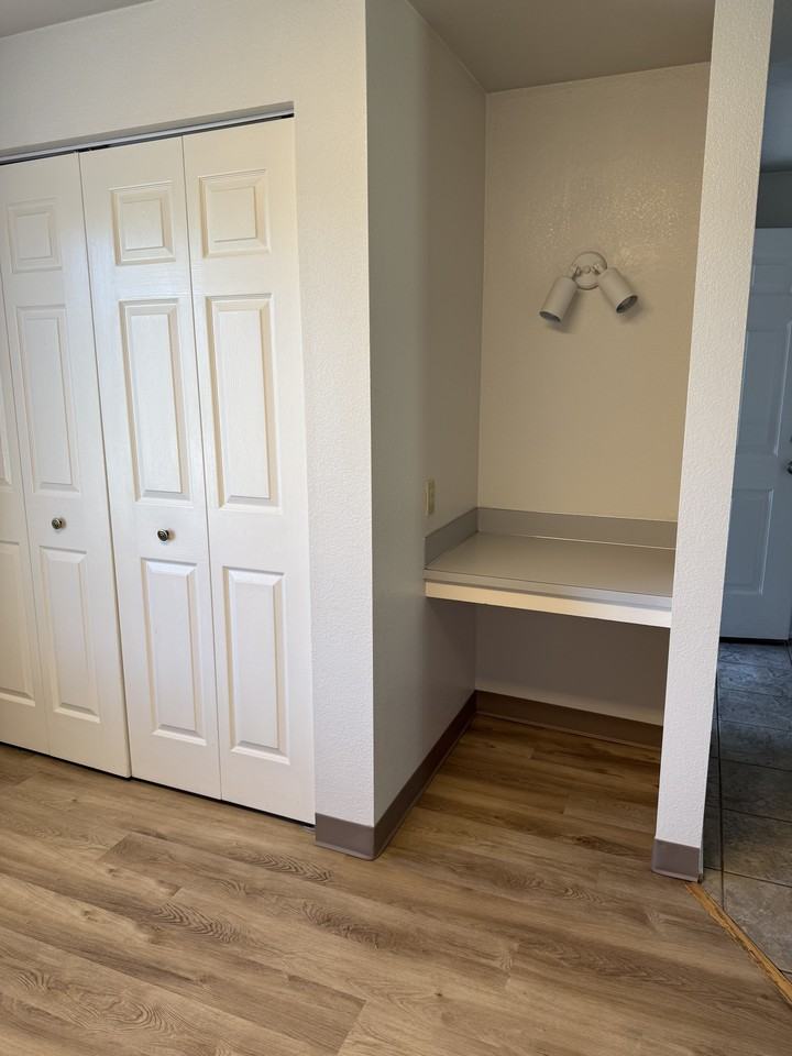 908 N 34th Ave #NA - Photo 3 of 11