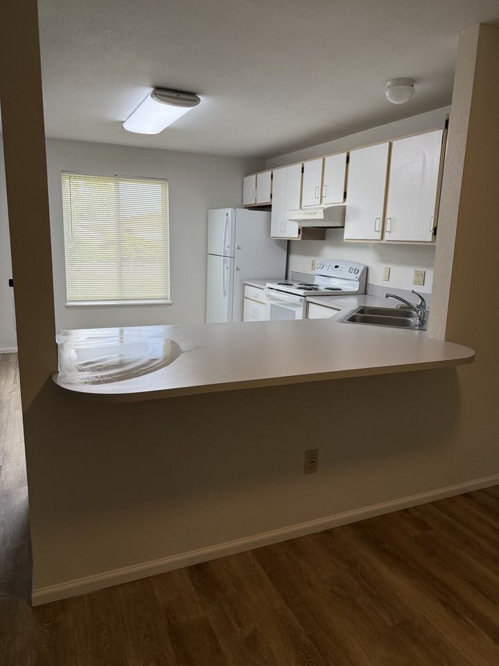 908 N 34th Ave #NA - Photo 5 of 11