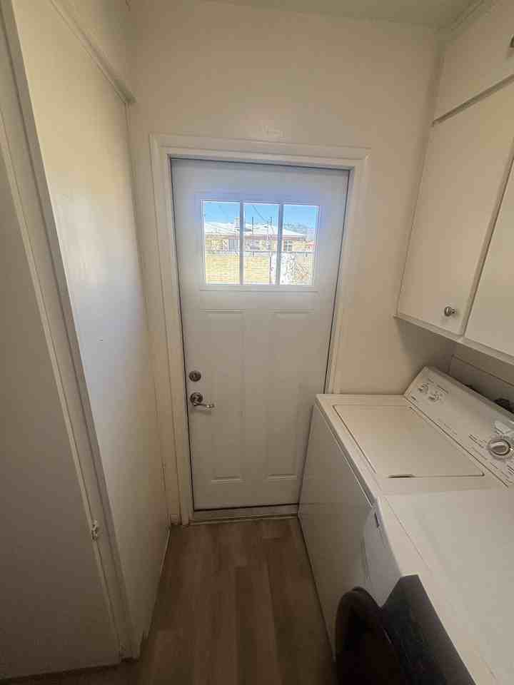 4617 E 18th St #NA - Photo 7 of 18