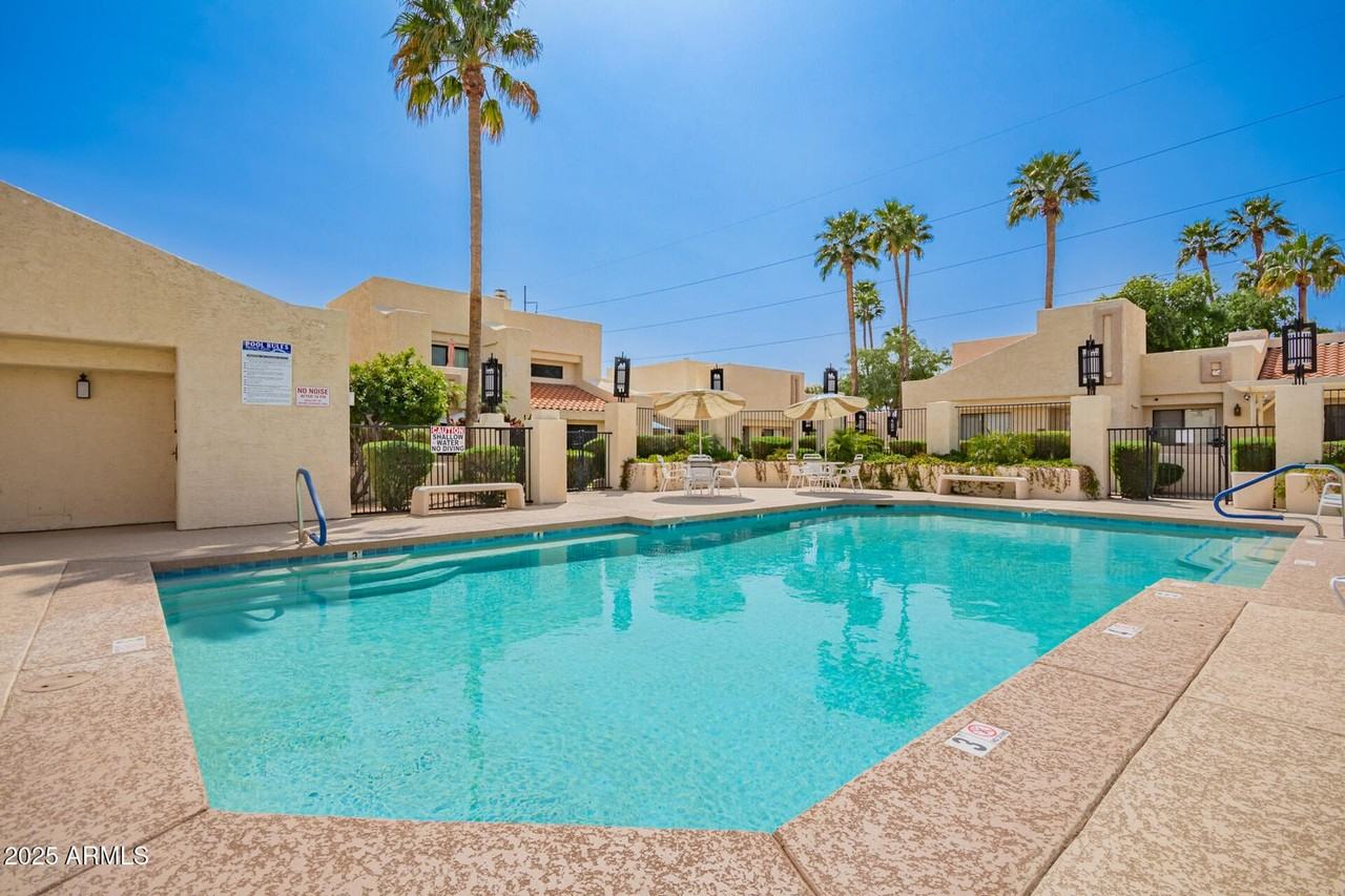 714 E Morningside Dr #1 - Photo 7 of 12