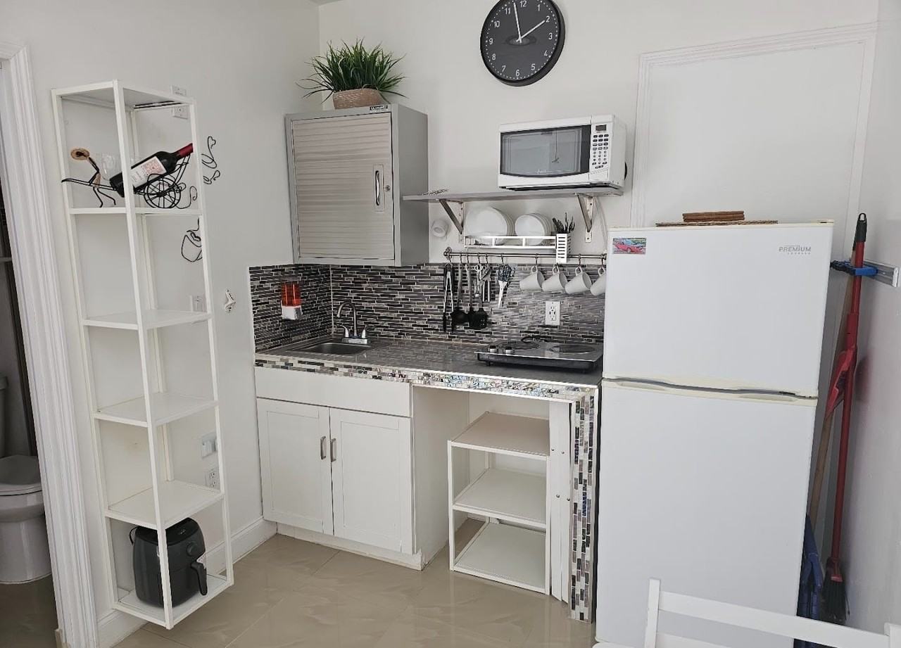 Sw 105th Ct #15750 - Photo 2 of 12