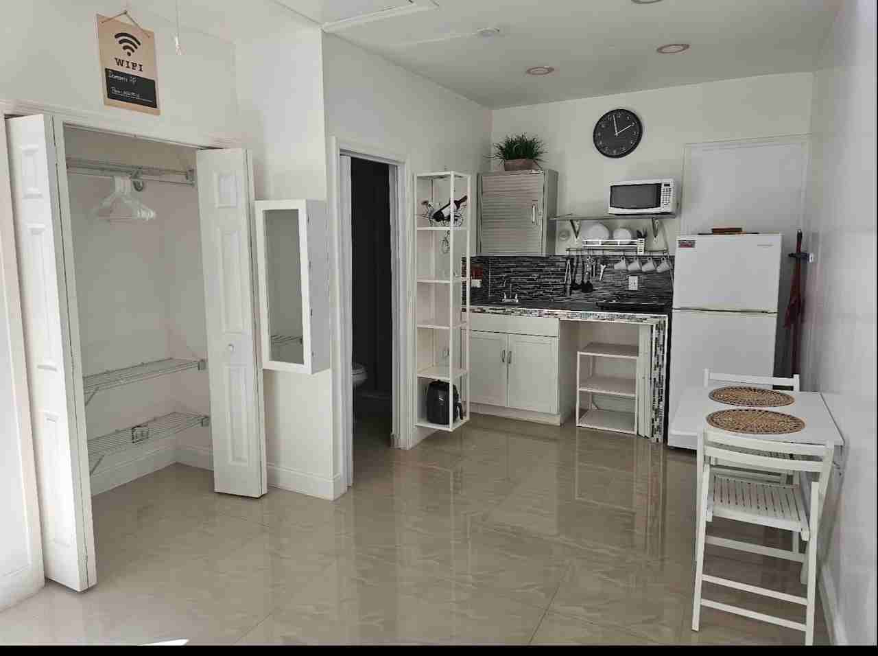 Sw 105th Ct #15750 - Photo 3 of 12