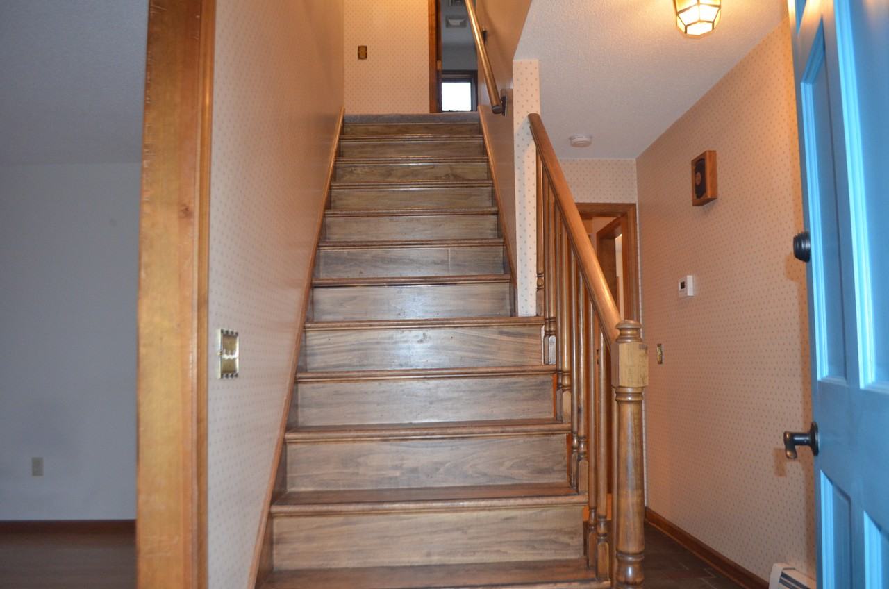 1286 Arbutus St #NA - Photo 2 of 15