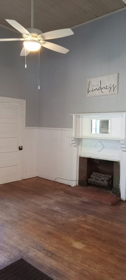 202 Henry Ave #NA - Photo 3 of 10