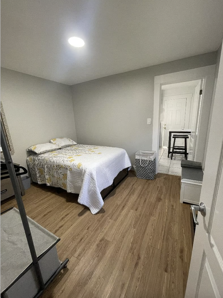 1306 North Gladstone Avenue #1308 - Photo 5 of 11