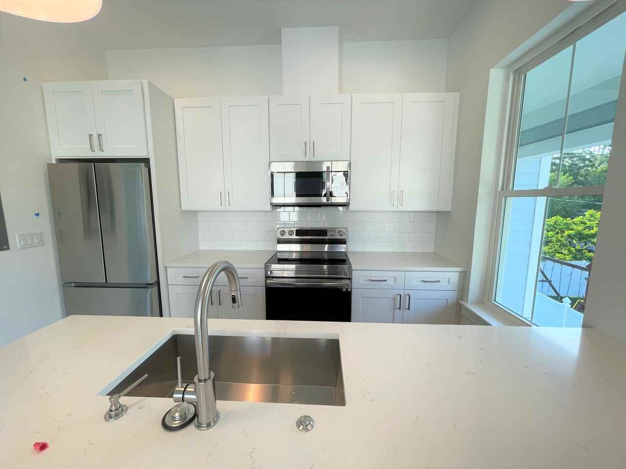 511 13th Ave S #NA - Photo 3 of 9