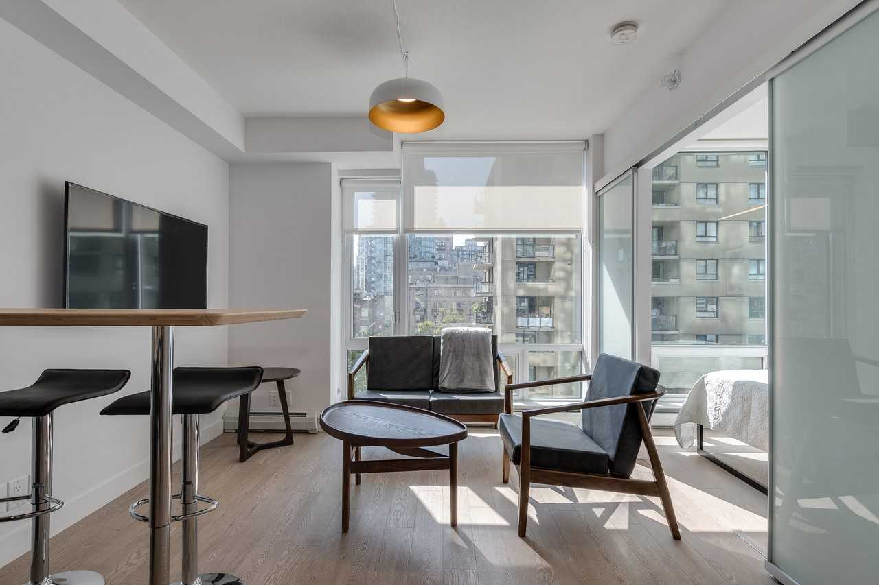 1283 Howe Street - Photo 4