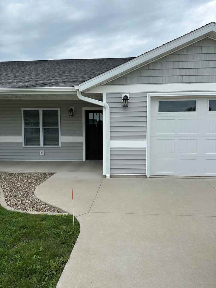 The Cottages - Photo 2 of 13