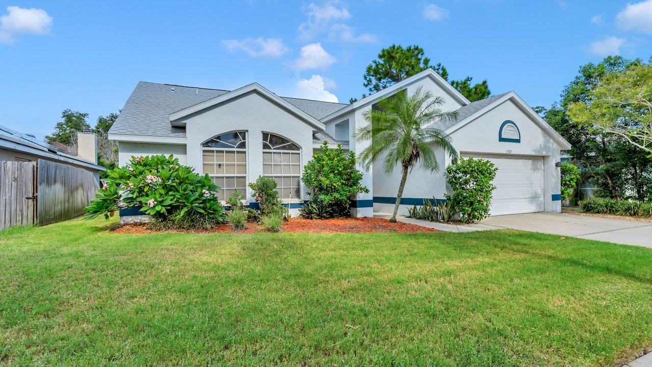 1922 Wood Bend St - Photo 3 of 29