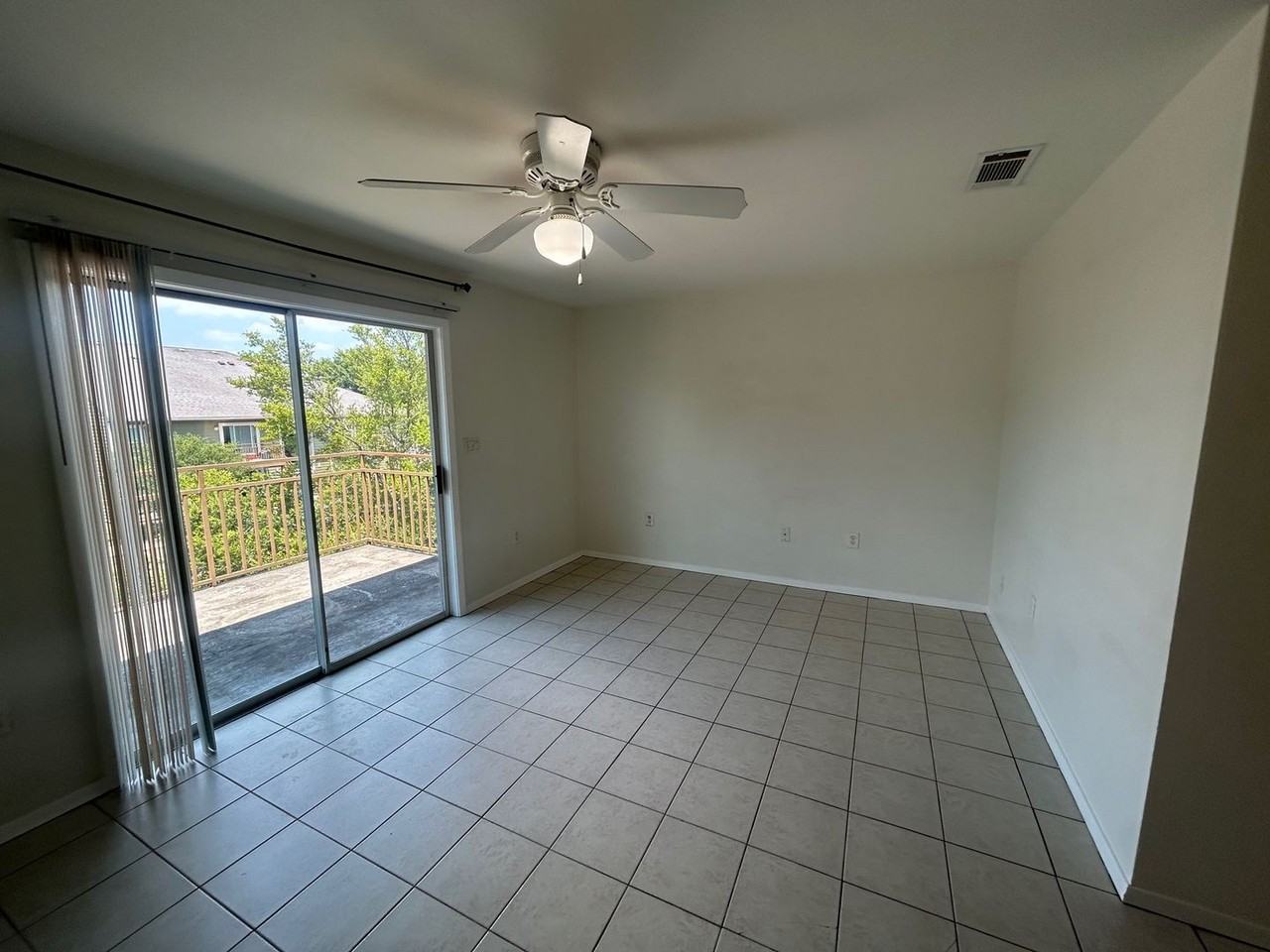 1500 E Lake Shore Dr #206 - Photo 3 of 11