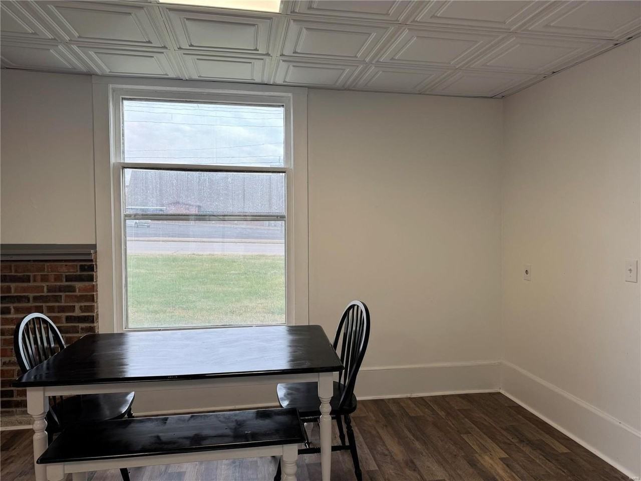 422 N Madison Ave - Photo 7 of 16