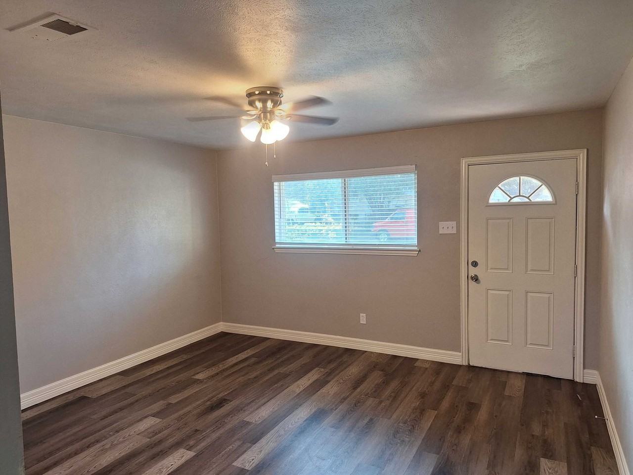 6417 Dream Ln - Photo 3 of 15