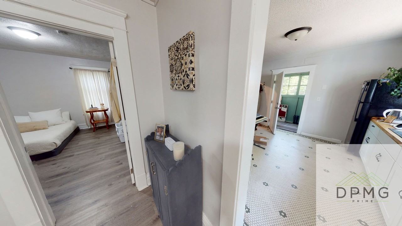 214 214 East Elm - 1 #1 - Photo 5 of 13