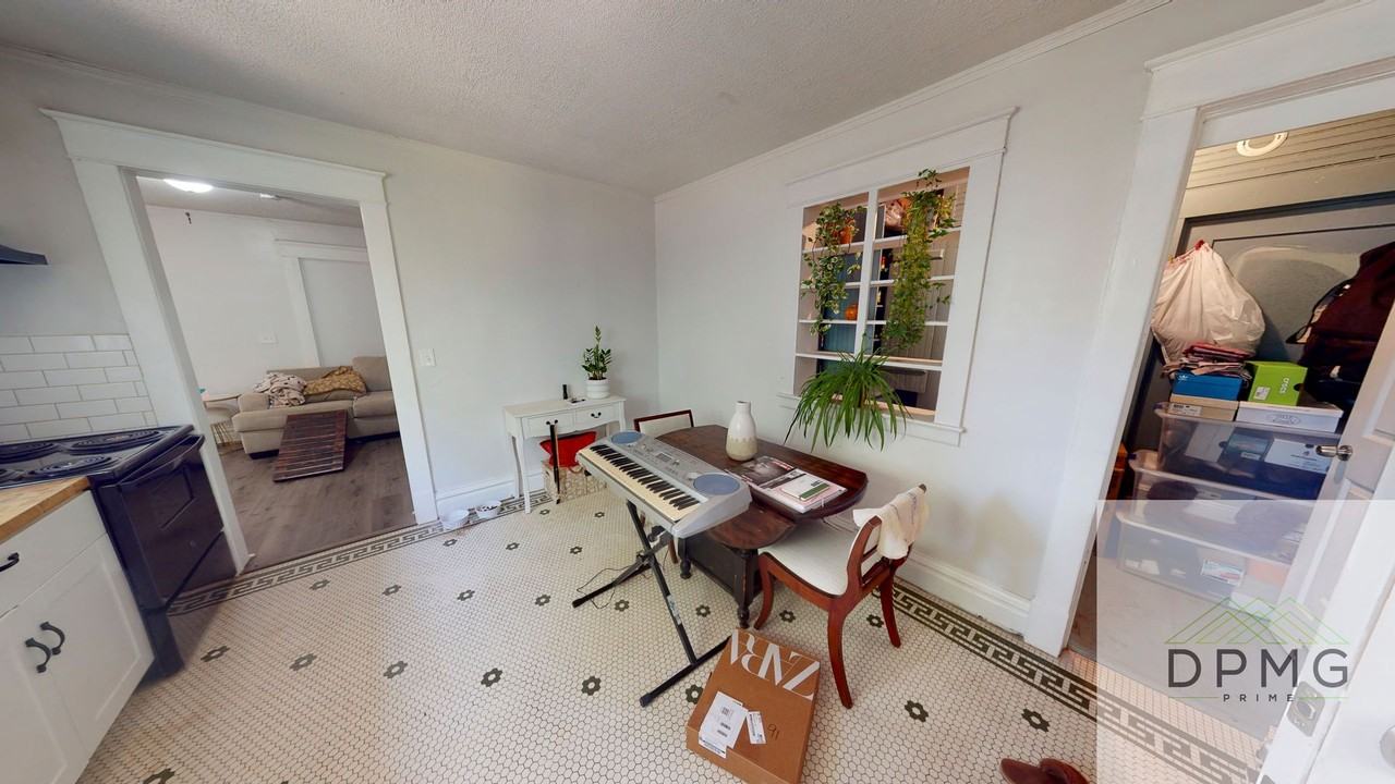 214 214 East Elm - 1 #1 - Photo 7 of 13
