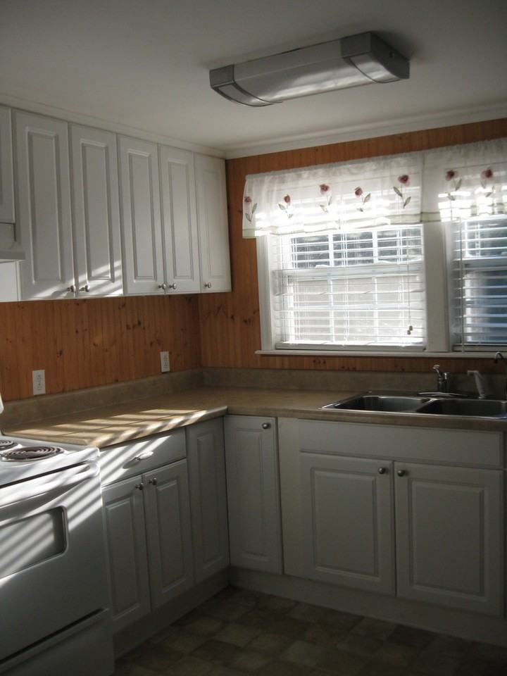 1216 Hazel Ave - Photo 6 of 11