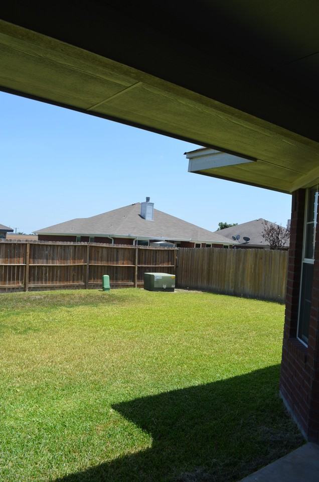 4406 Esta Lee Ave - Photo 5 of 22