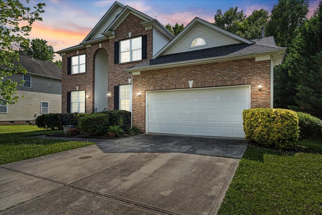 15114 Bridle Trace Ln - Photo 3 of 26