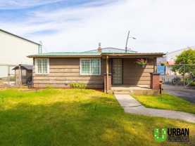3711 E Wellesley Ave - Photo 1 of 1
