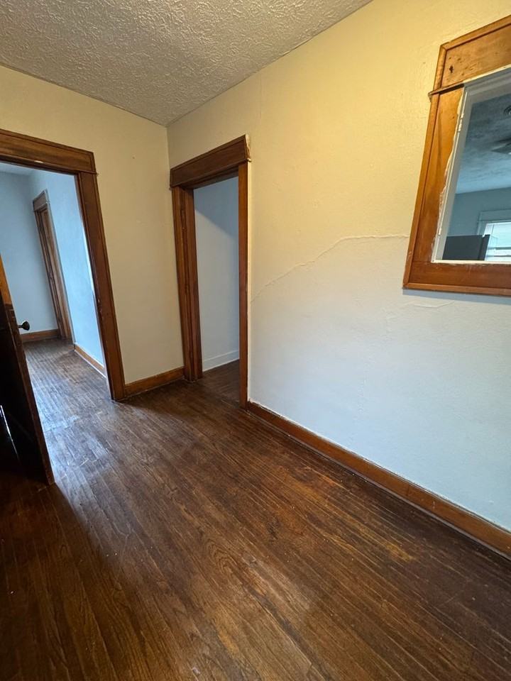 1500 South Walnut Street #3 - Photo 3 of 12