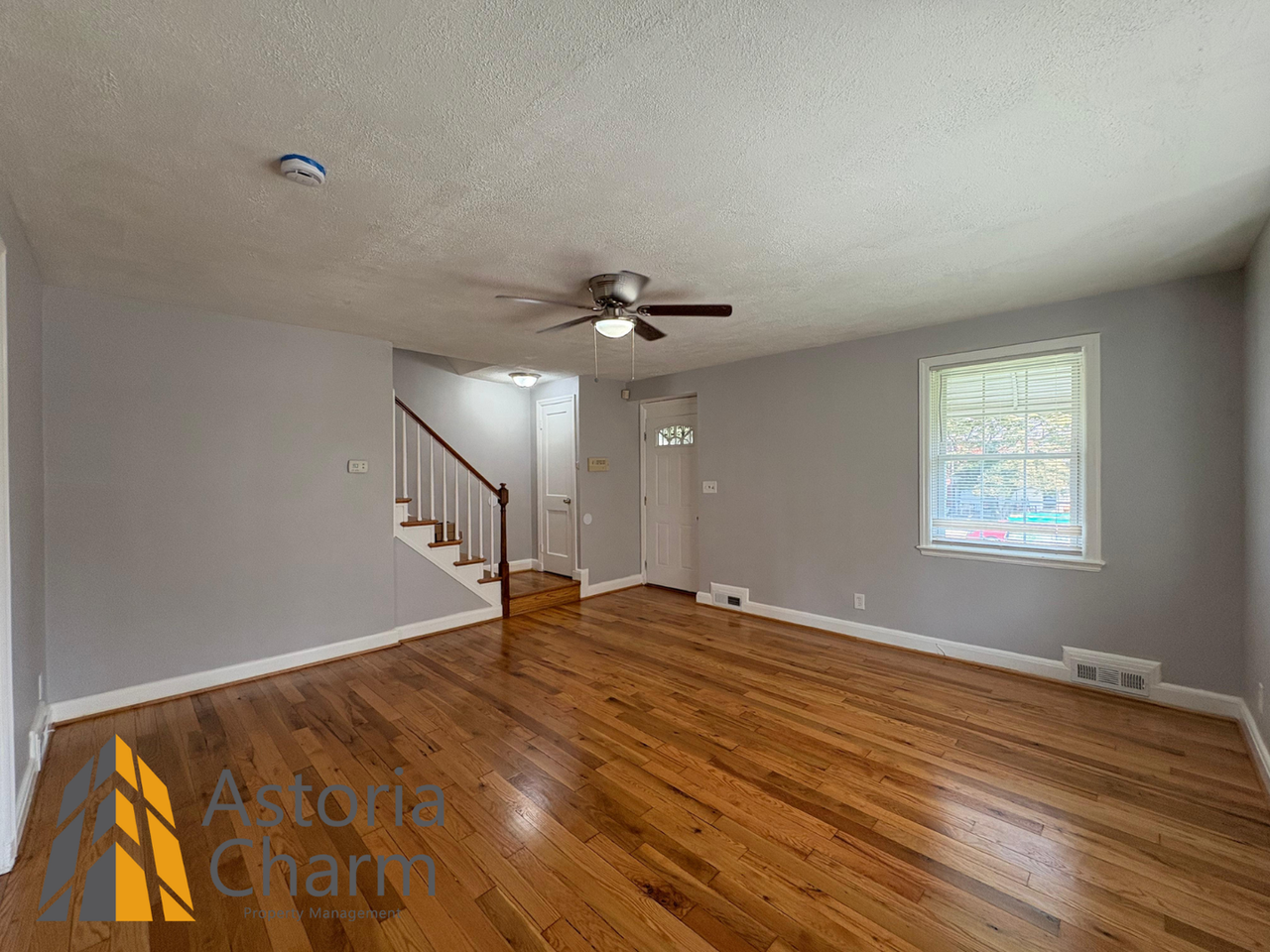 3918 Brookhill Rd - Photo 3 of 41
