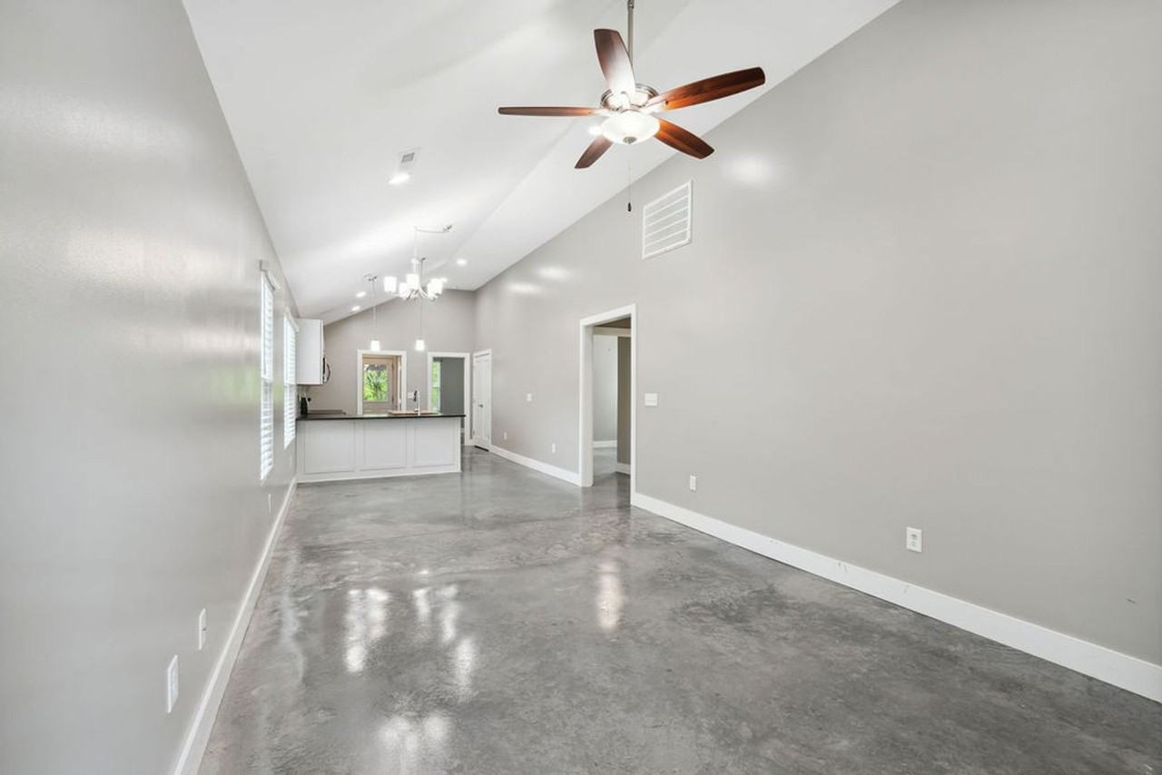 298C Garner Ave - Photo 4 of 26