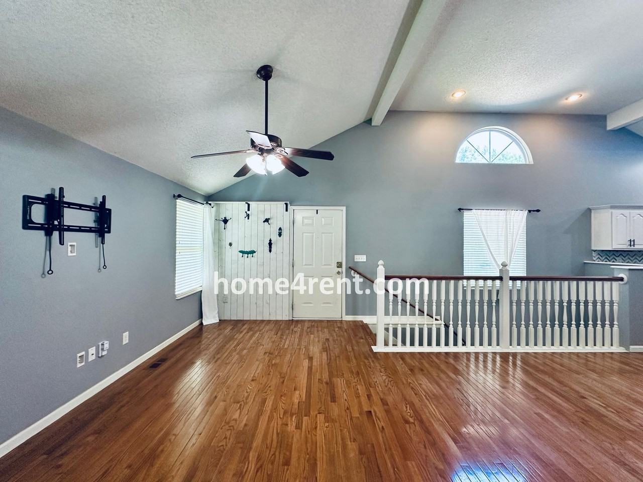 8601 England St - Photo 5 of 50