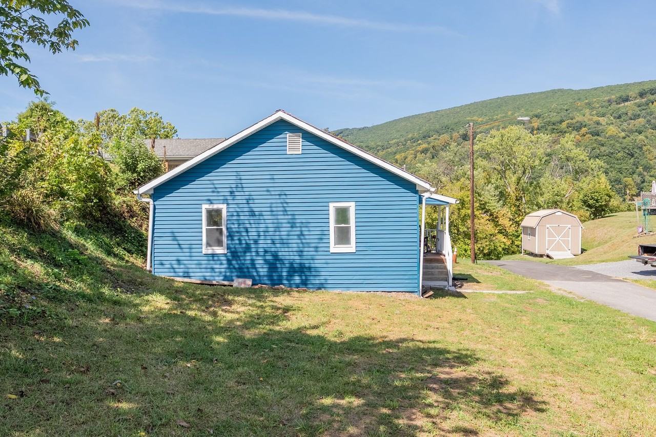 108 George St - Photo 2 of 17