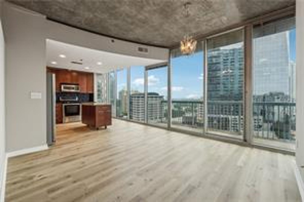 3324 Peachtree Rd Ne - Photo 3 of 50
