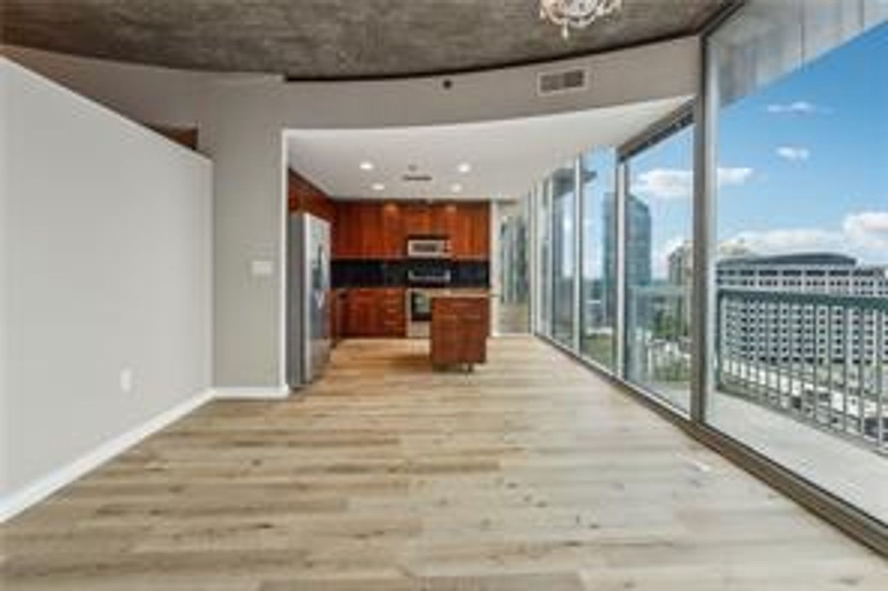 3324 Peachtree Rd Ne - Photo 6 of 50