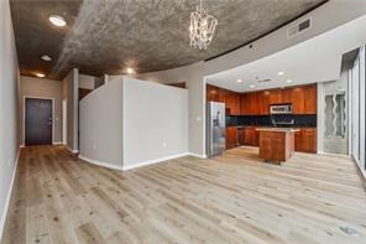 3324 Peachtree Rd Ne - Photo 7 of 50