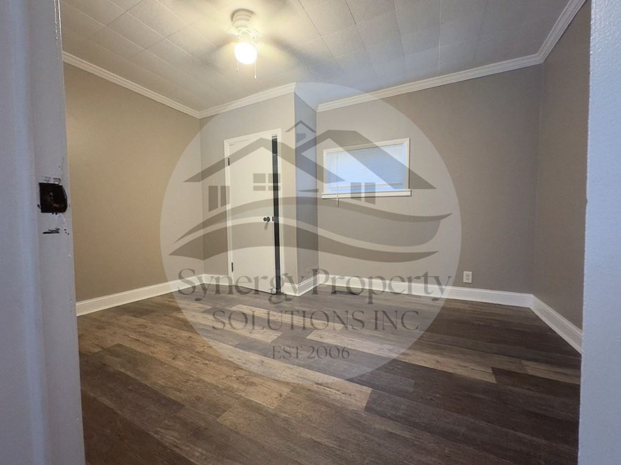 1613 S Main St - Photo 2 of 7