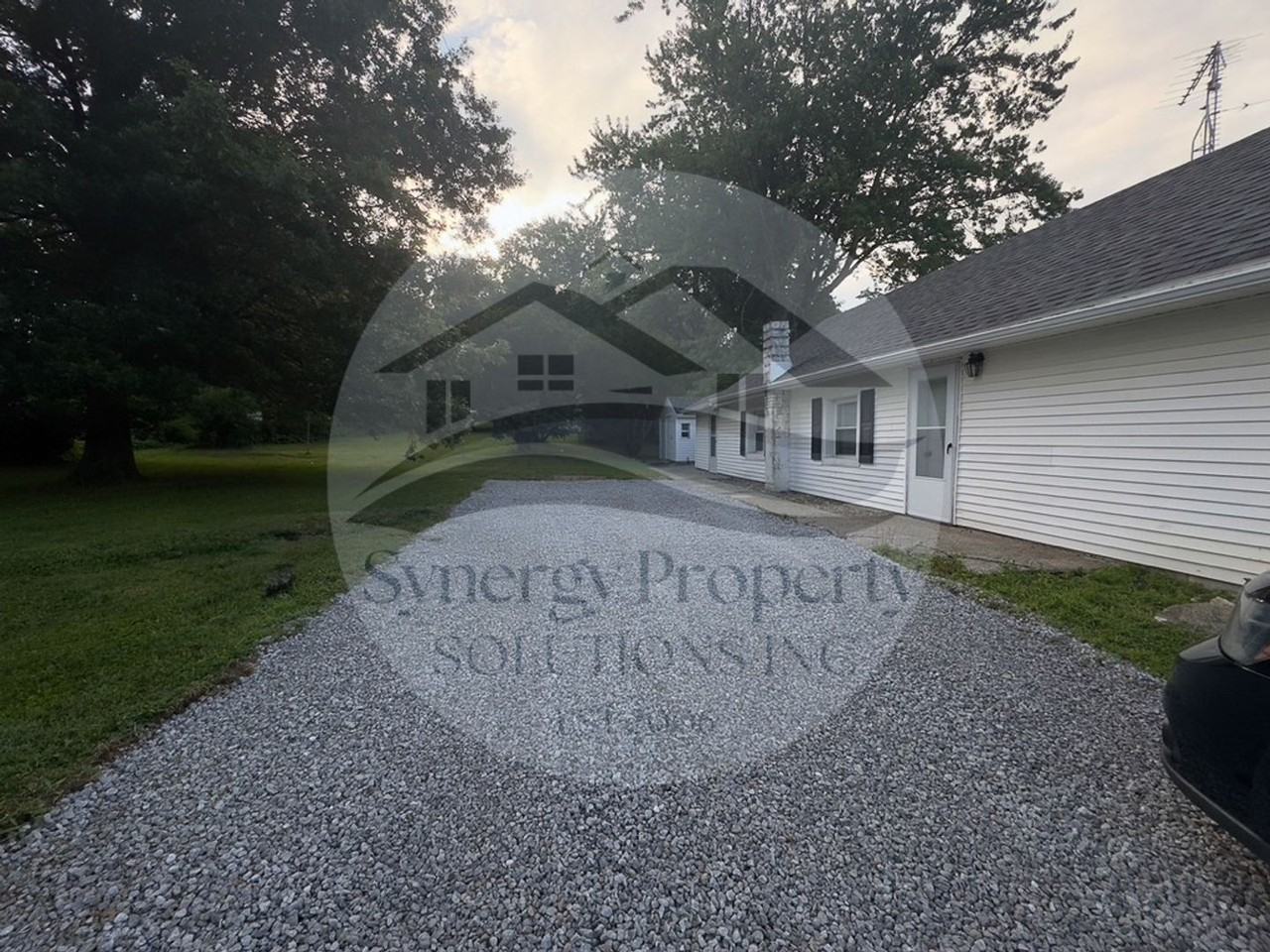 1613 S Main St - Photo 3 of 7