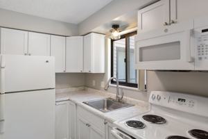 featured image of 310 Cottrell St